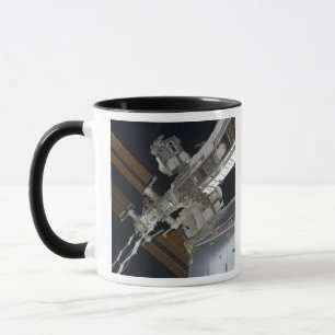 Taza Una porción de la estación espacial internaciona