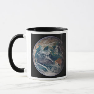 Taza Una visión completa de la Tierra que muestra datos
