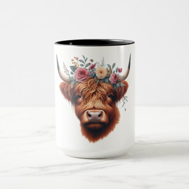Taza Vaca de tierras altas, con flores y primavera (Centro)