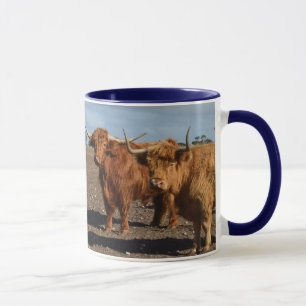 Taza Vacas Highland de color marrón,