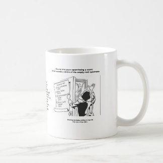 Taza vacía orgullosa del Nester