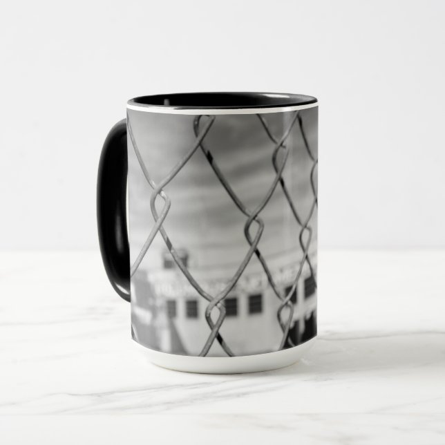 Taza Valla de Eslabones de Cadena (Anverso izquierdo)
