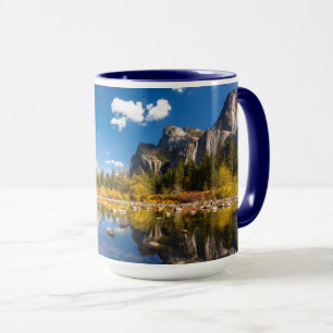 Taza Valle Yosemite en otoño