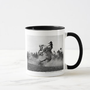 Taza Vaquero en un caballo salvaje bucking