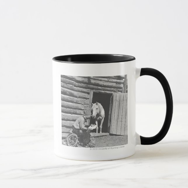 Taza Vaquero que lee una letra con un caballo (Derecha)