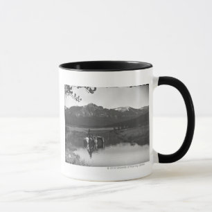 Taza Vaquero y caballo en una charca