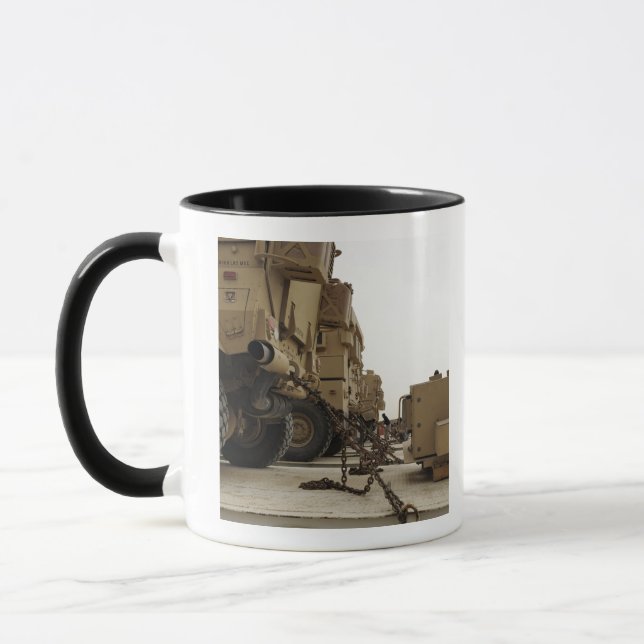 Taza Vehículos militares bloqueados en semicírculo (Izquierda)