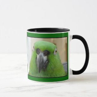 Taza verde del loro de Panamá el Amazonas