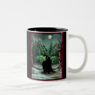 Taza vieja de la vieja arrugada