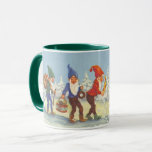 Taza Vintage Christmas, Elves in the Snow Forest Winter<br><div class="desc">Ilustracion Vintage Victoria Festividad navideña Feliz Navidad con elfos con barbas y gorras puntiagudos caminando en la nieve. Parecen nisse de tomte, nisse o tomtenisse (Suecia) (Noruega y Dinamarca) o tonttu (Finlandia), una criatura mitológica del folklore escandinavo nórdico. El elfo azul lleva una corona, el elfo verde lleva un saco...</div>