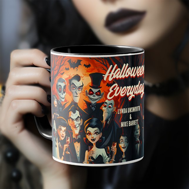 Taza Vintage Halloween Everyday 50's Costumes (Subido por el creador)