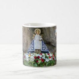 taza Virgen de Covadonga en Asturias, España