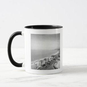 Taza Visión compleja turística en la costa B&W