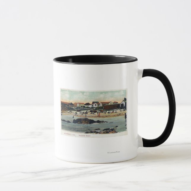 Taza Vista costera de la playa de MacabeeMonterey, CA (Derecha)