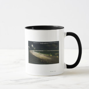 Taza Vista de la alcantarilla en la noche