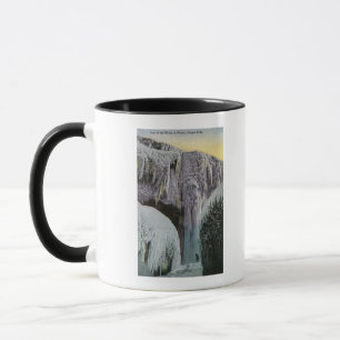 Taza Vista de la cueva de los vientos en invierno