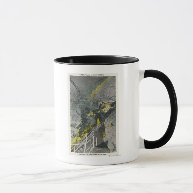 Taza Vista de la pagoda china en el templo de Titan (Derecha)