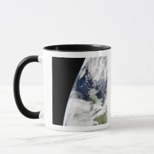 Taza Vista de la tierra del espacio