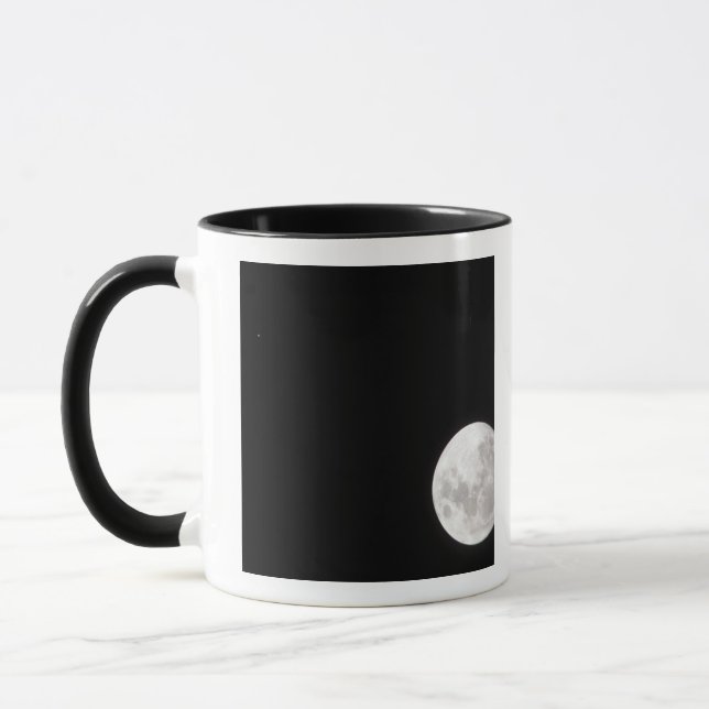 Taza Vista de una luna llena, también muestra Mars (Izquierda)