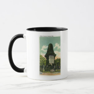 Taza Vista del monumento a los soldados