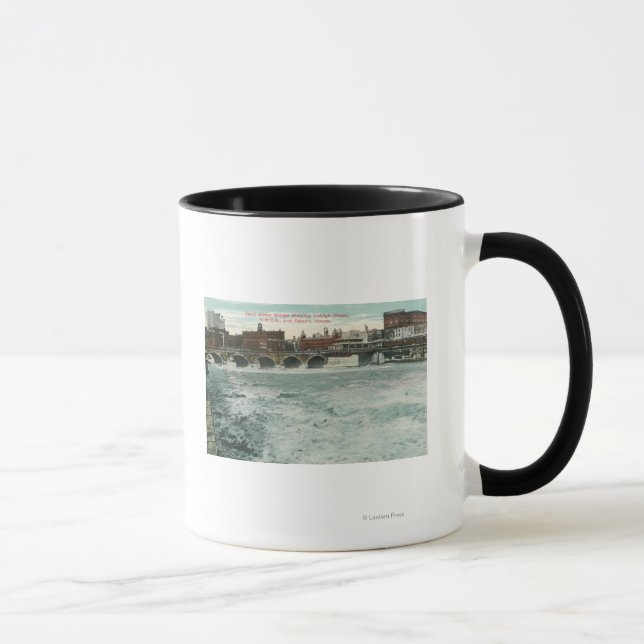 Taza Vista del puente Court Street que muestra Lehigh (Derecha)