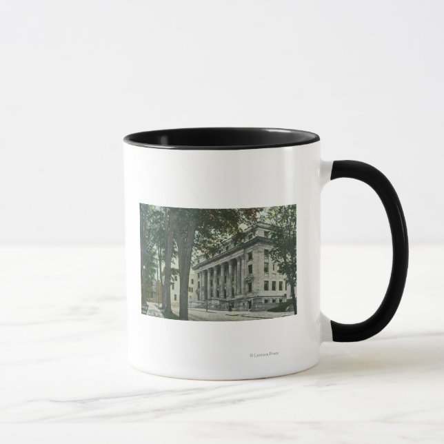 Taza Vista exterior de la Corte del Condado (Derecha)