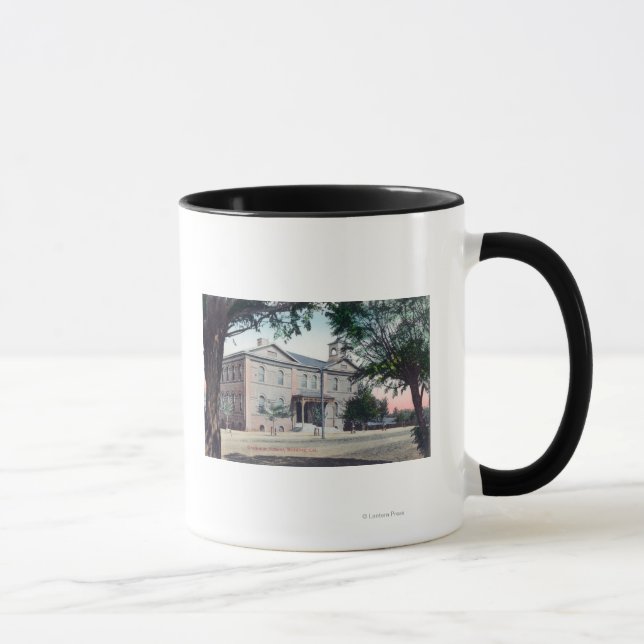 Taza Vista exterior de la Grammar SchoolRedding, CA (Derecha)