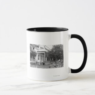 Taza Vista exterior de la taberna de Twana