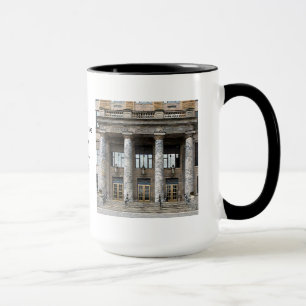 Taza Vista frontal del Capitolio estatal de Alaska en J
