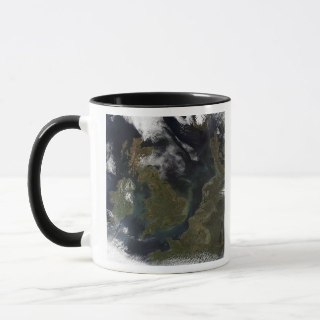 Taza Vista satelital del norte de Europa (Izquierda)
