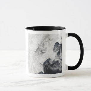 Taza Volcanes en península de Kamchatka central