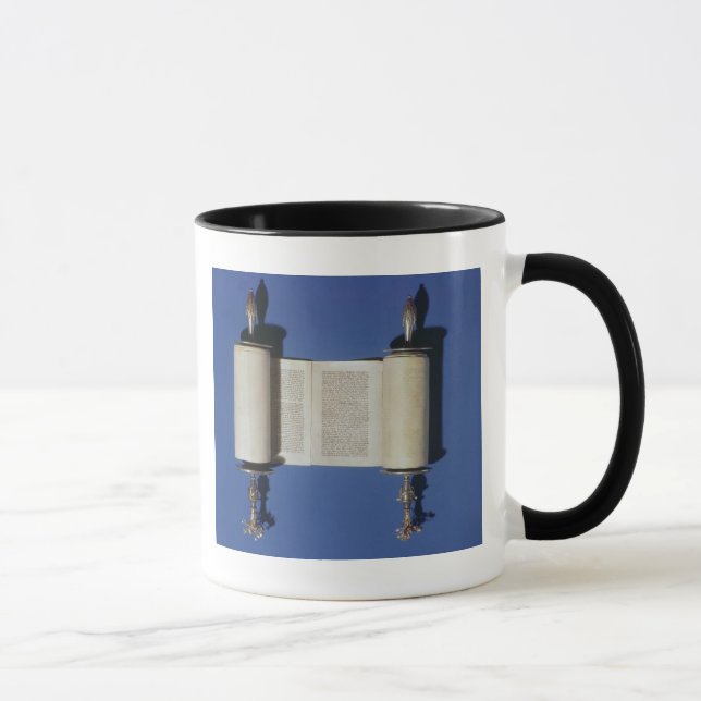 Taza Voluta miniatura de Torah, 1765 (Derecha)