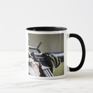 Taza Vuelos redondos desde la cámara de un M-16A2