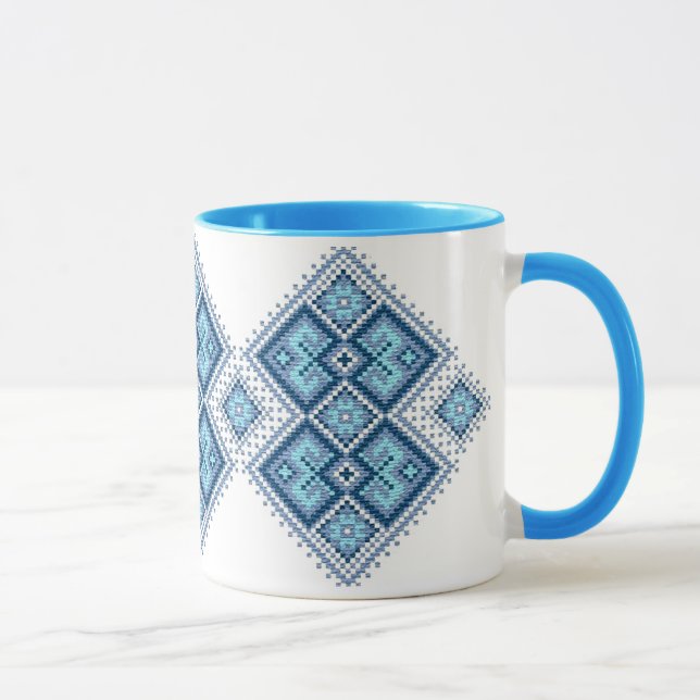 Taza Vyshyvanka ucraniano del azul del bordado (Derecha)