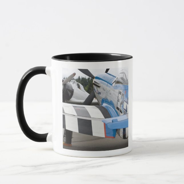 Taza Washington, Olympia, airshow militar. 4 (Izquierda)