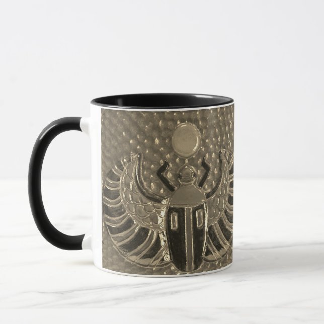 Taza Winged Scarab tile Pattern Mug 2 (Izquierda)