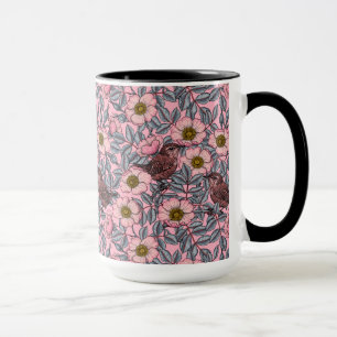 Taza Wrens en los rosas