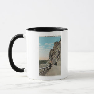 Taza Yellowstone, WYVacationers, coche viejo, cerca