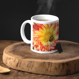 Tazas Abejas Ocupadas Con Dalia Y Cardo Púrpura