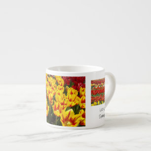 Tazas de espresso de primavera amorosa Tulipán Flo