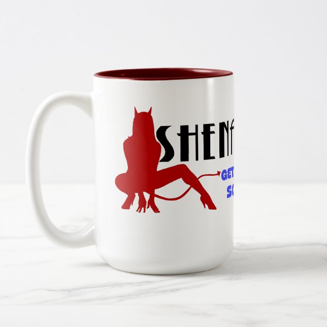 Tazas del logotipo de los Shenanigans (Izquierda)