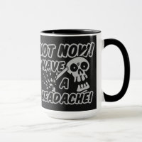 Tazas divertidas del cráneo del dolor de cabeza