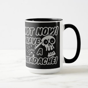Tazas divertidas del cráneo del dolor de cabeza