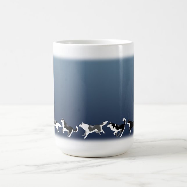 Tazas fornidas del perro de trineo del husky (Centro)