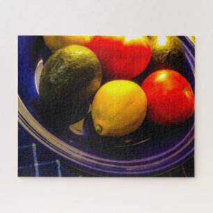 Tazón azul del rompecabezas de la fruta