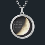 Te amo a la luna y al collar trasero<br><div class="desc">Un collar para el que usted ama.</div>