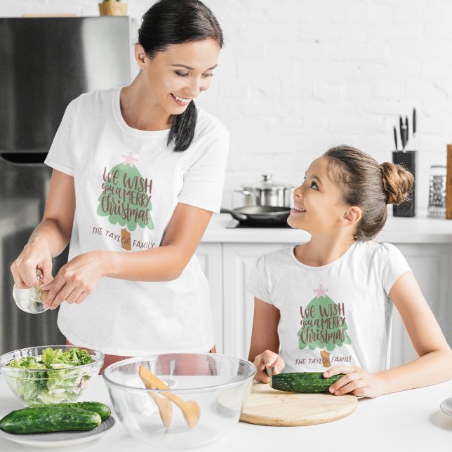 Te Deseamos Una Camiseta De La Familia De Navidad (Subido por el creador)