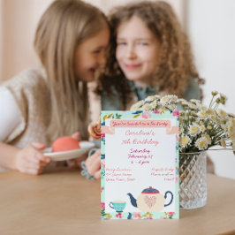 Té en la invitación al cumpleaños de Wonderland