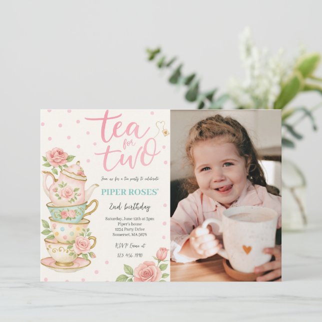 Té Floral Rosa Para Dos Invitaciones Fotográficas  (Anverso de pie)
