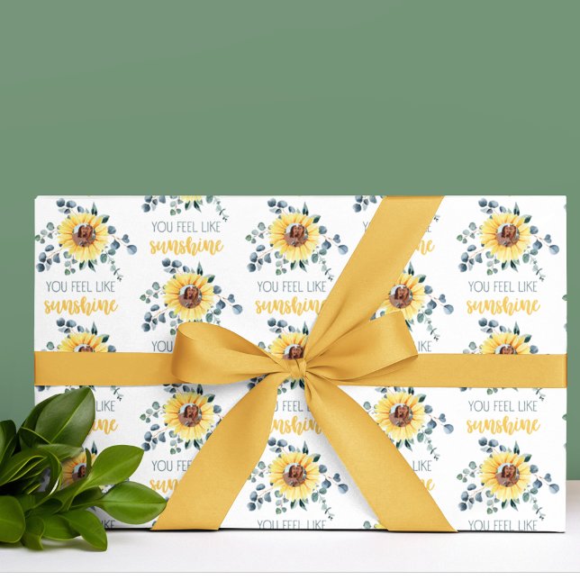 Te Sientes Como Las Hojas De Papel De Acondicionam (Let someone special know that they feel like sunshine with this sunflower photo wrapping paper! )
